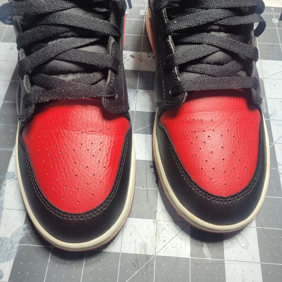 Nike Air Jordan 1 Mid Bred Toe Custom Size 7 youth - Picture 4 of 12